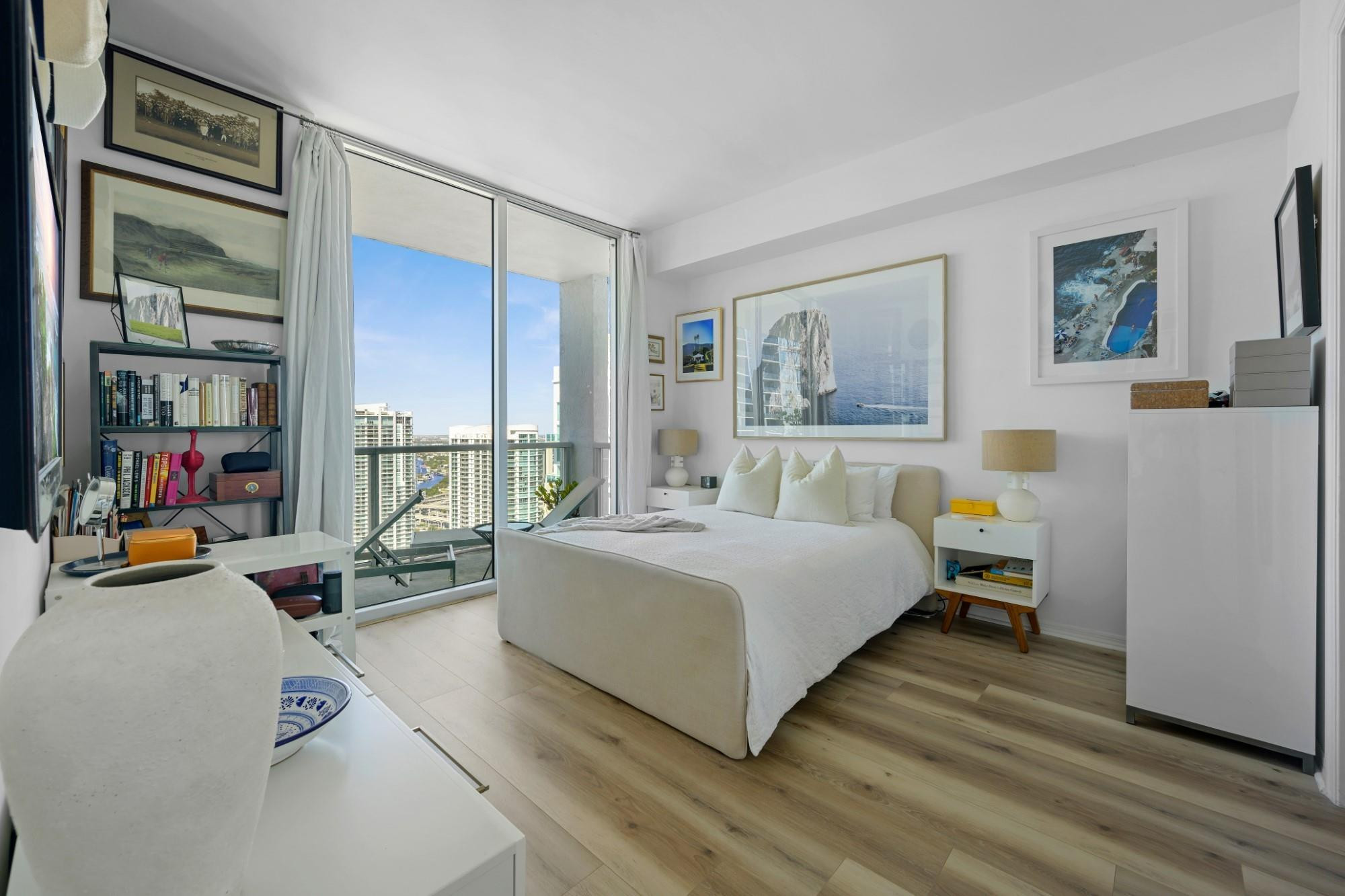 image 500 Brickell West15