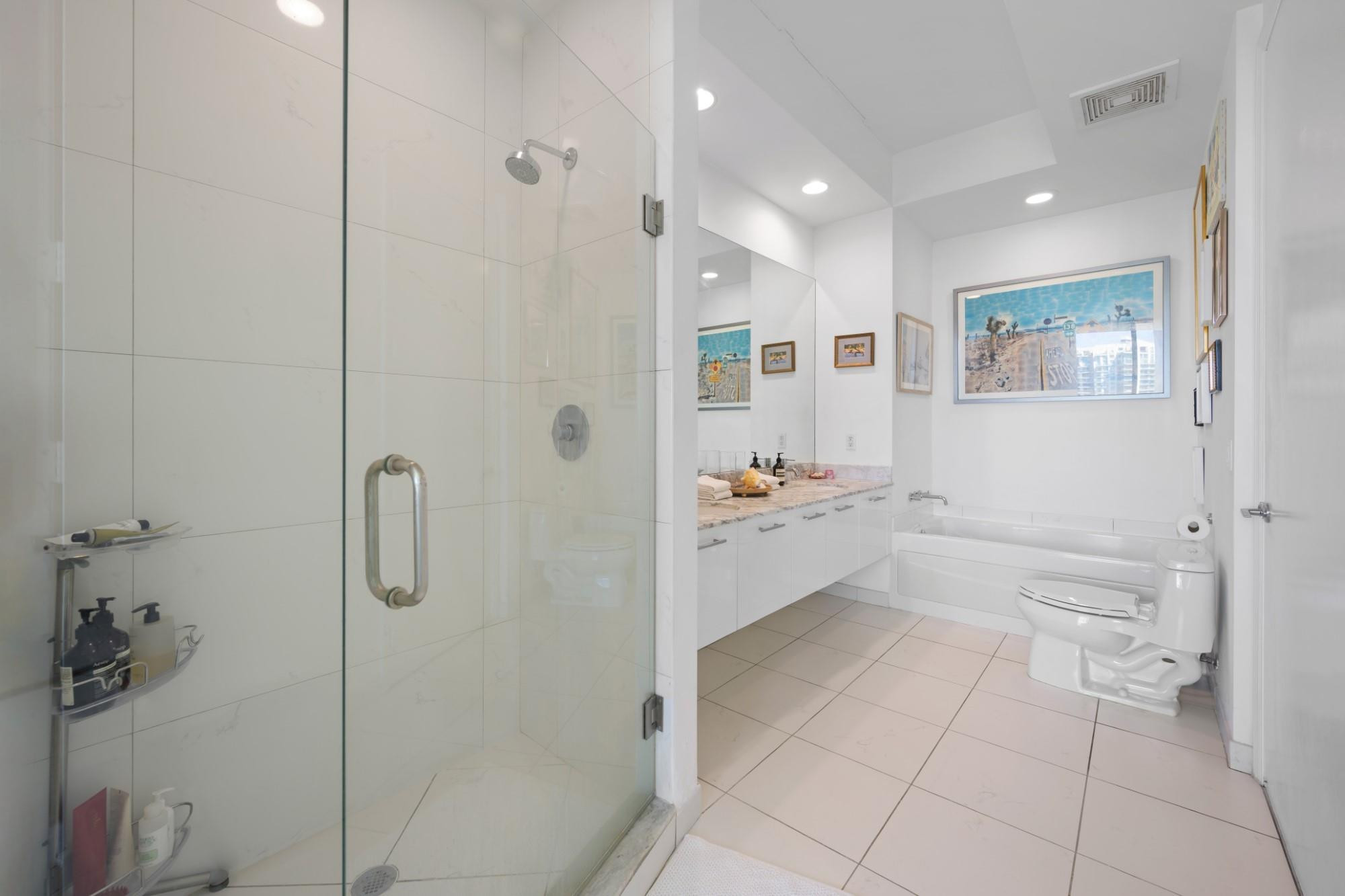 image 500 Brickell West19