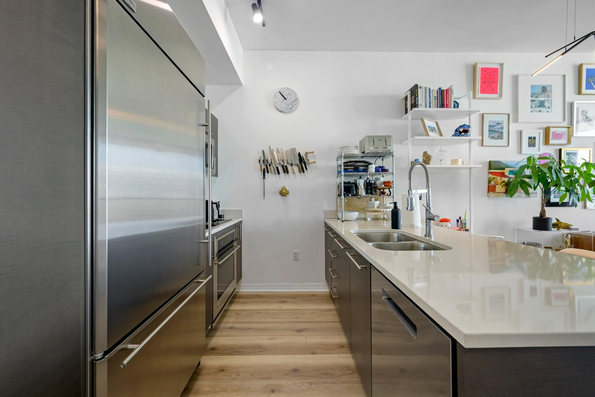 image 500 Brickell West5