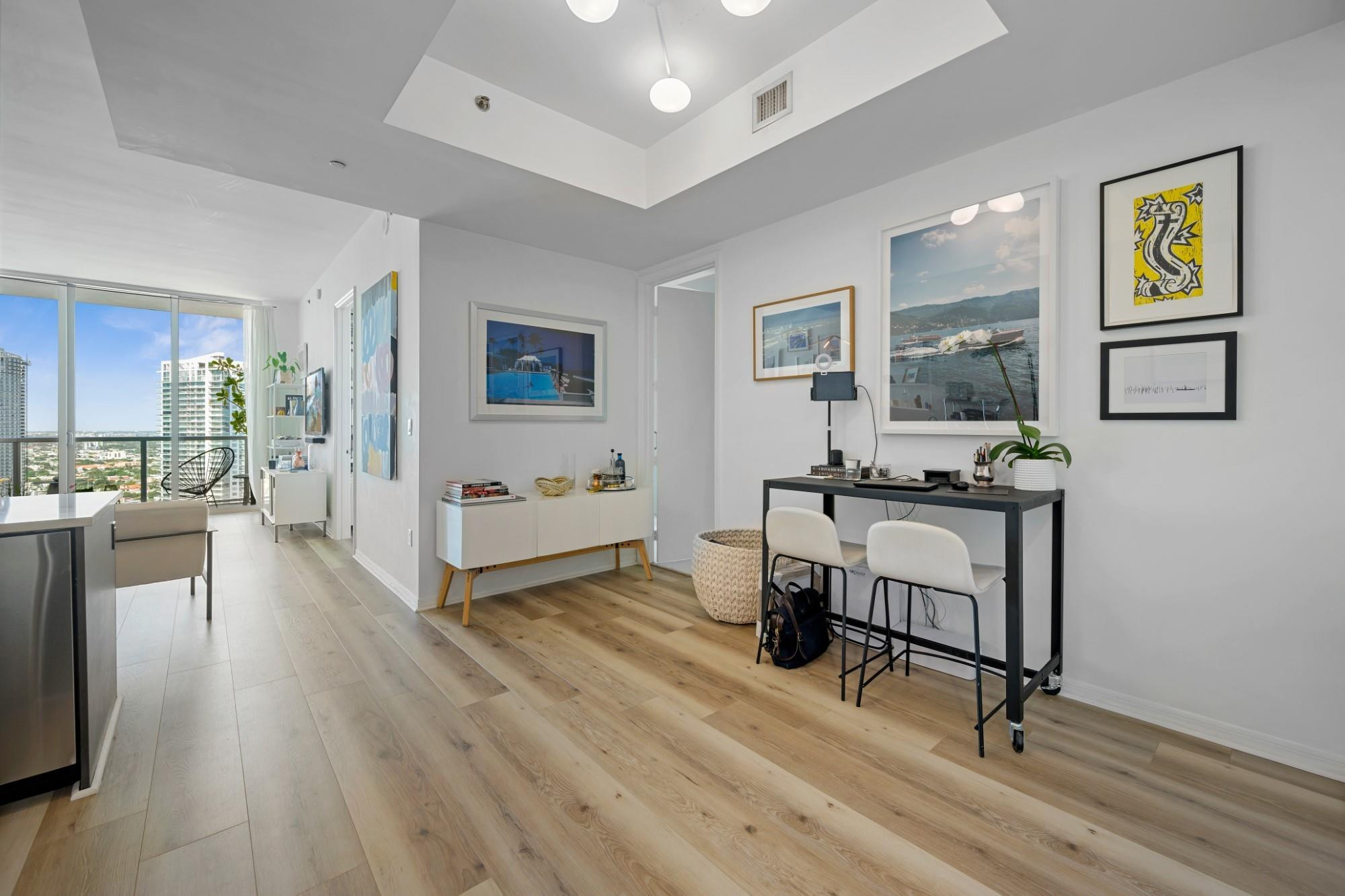 image 500 Brickell West8