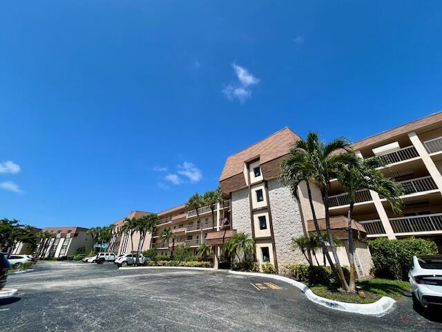 6200 NW 2nd Ave #212