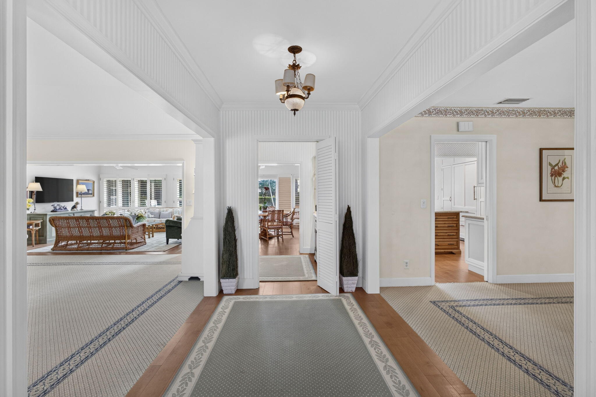 934 Palm Way North Palm Beach, FL 33408