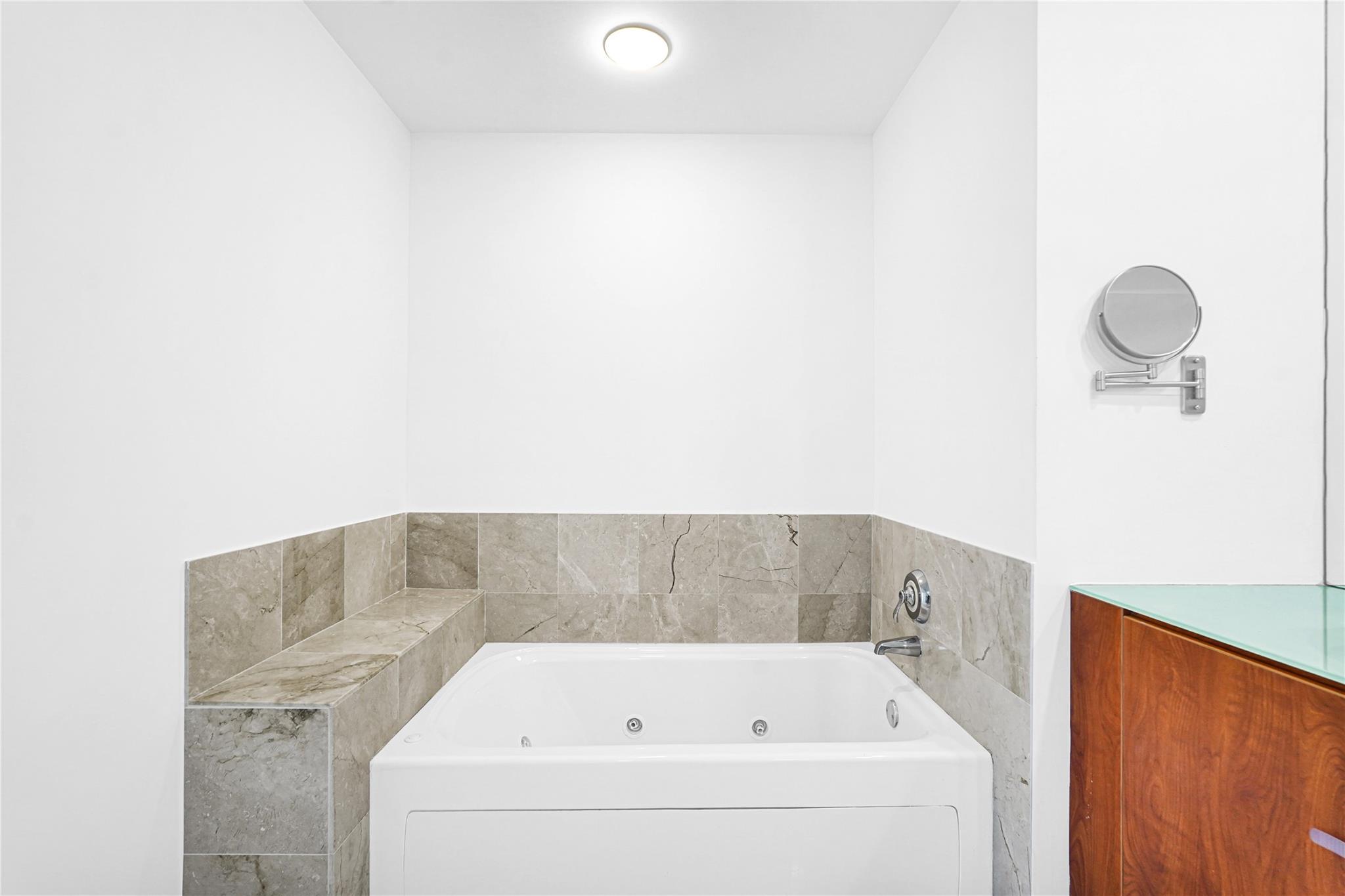 315 NE 3rd Ave #805 Fort Lauderdale, FL 33301