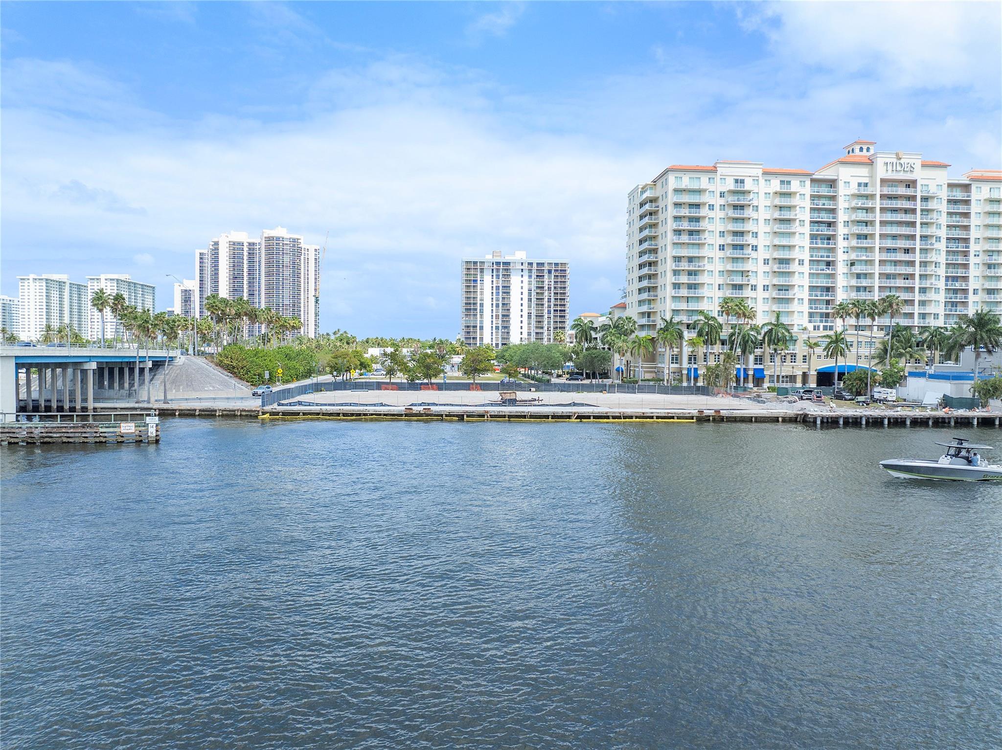 3000 E Oakland Park Blvd #302