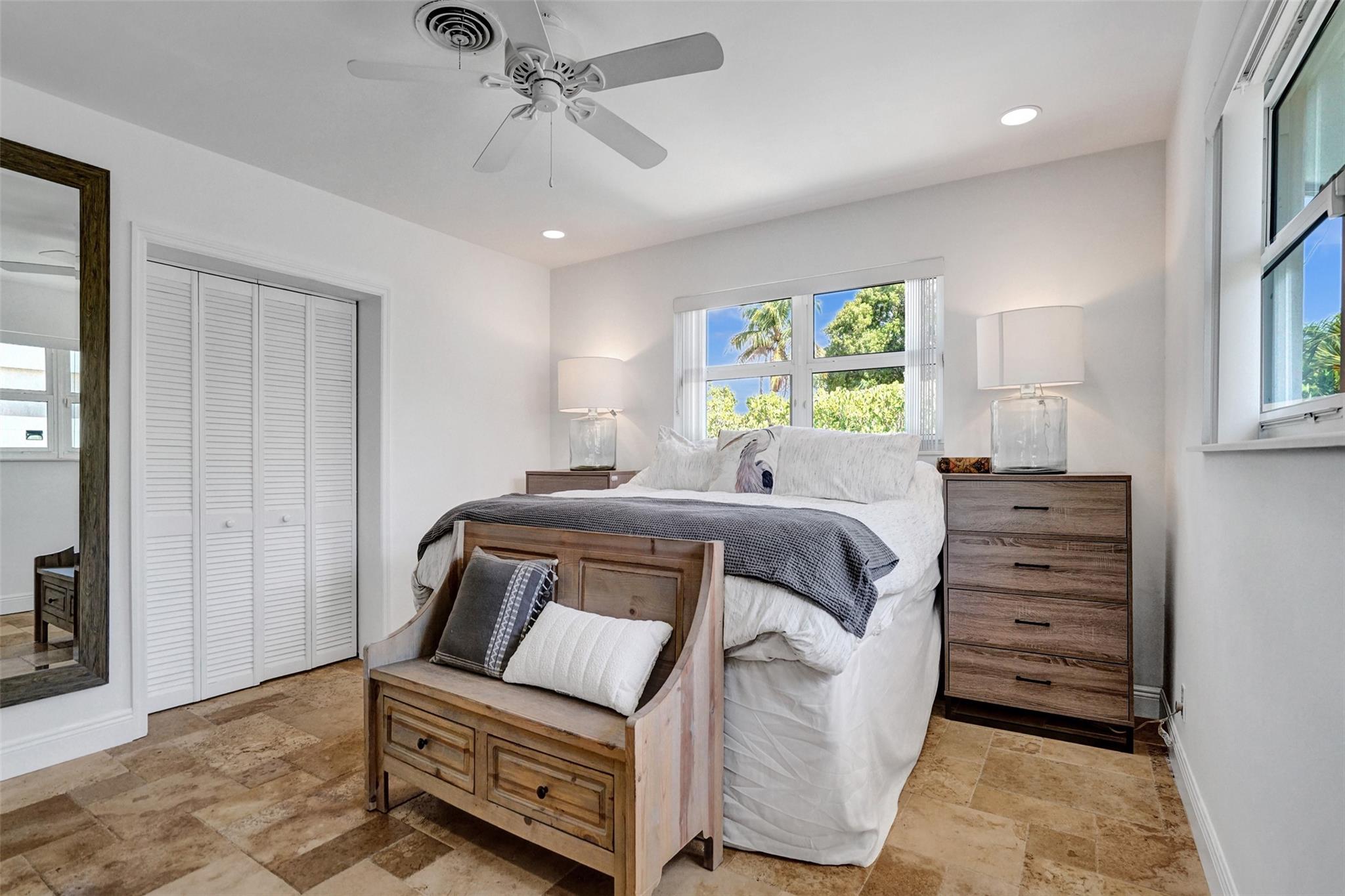 2185 NE 61st Ct Fort Lauderdale, FL 33308