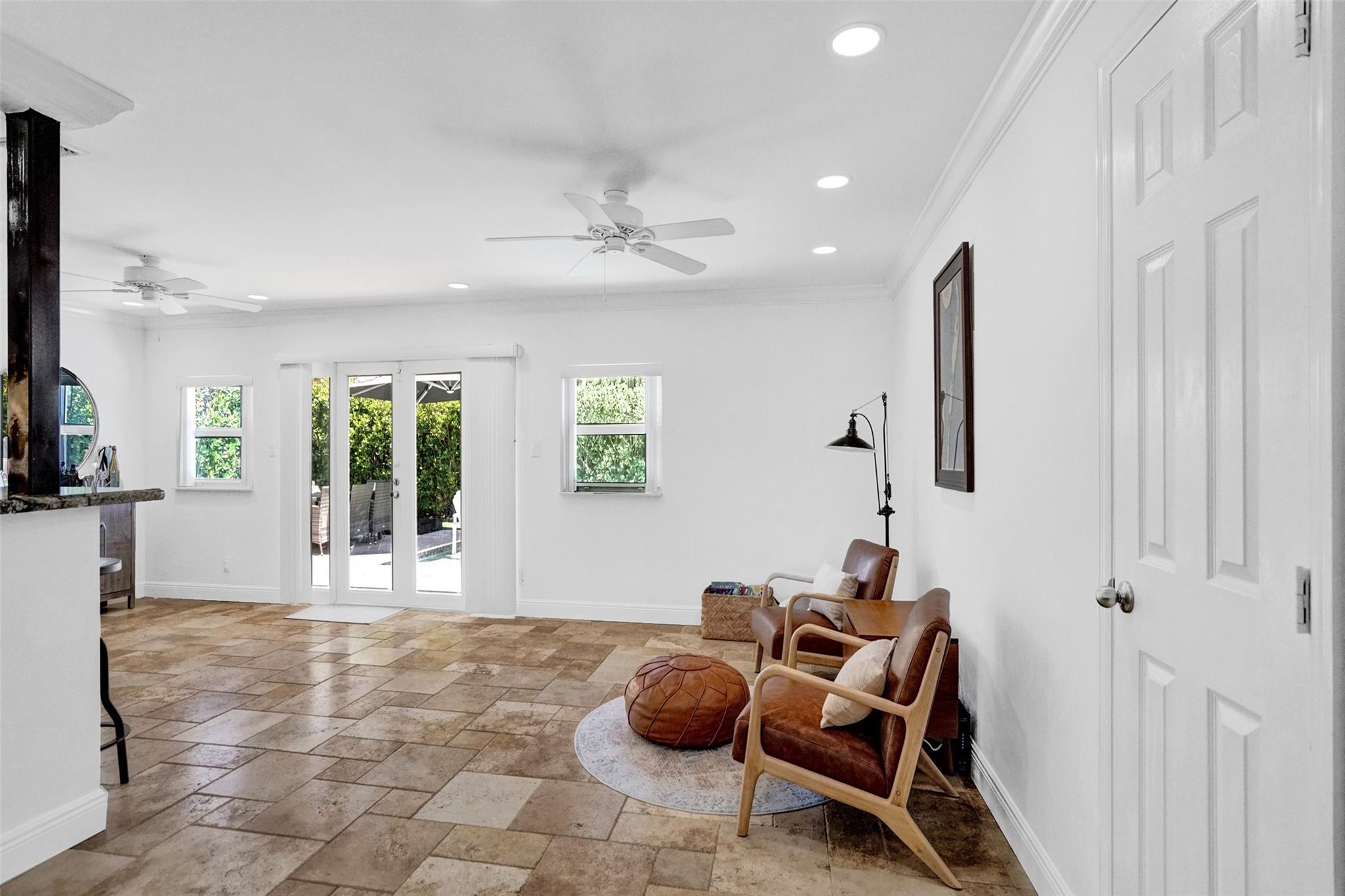 2185 NE 61st Ct Fort Lauderdale, FL 33308