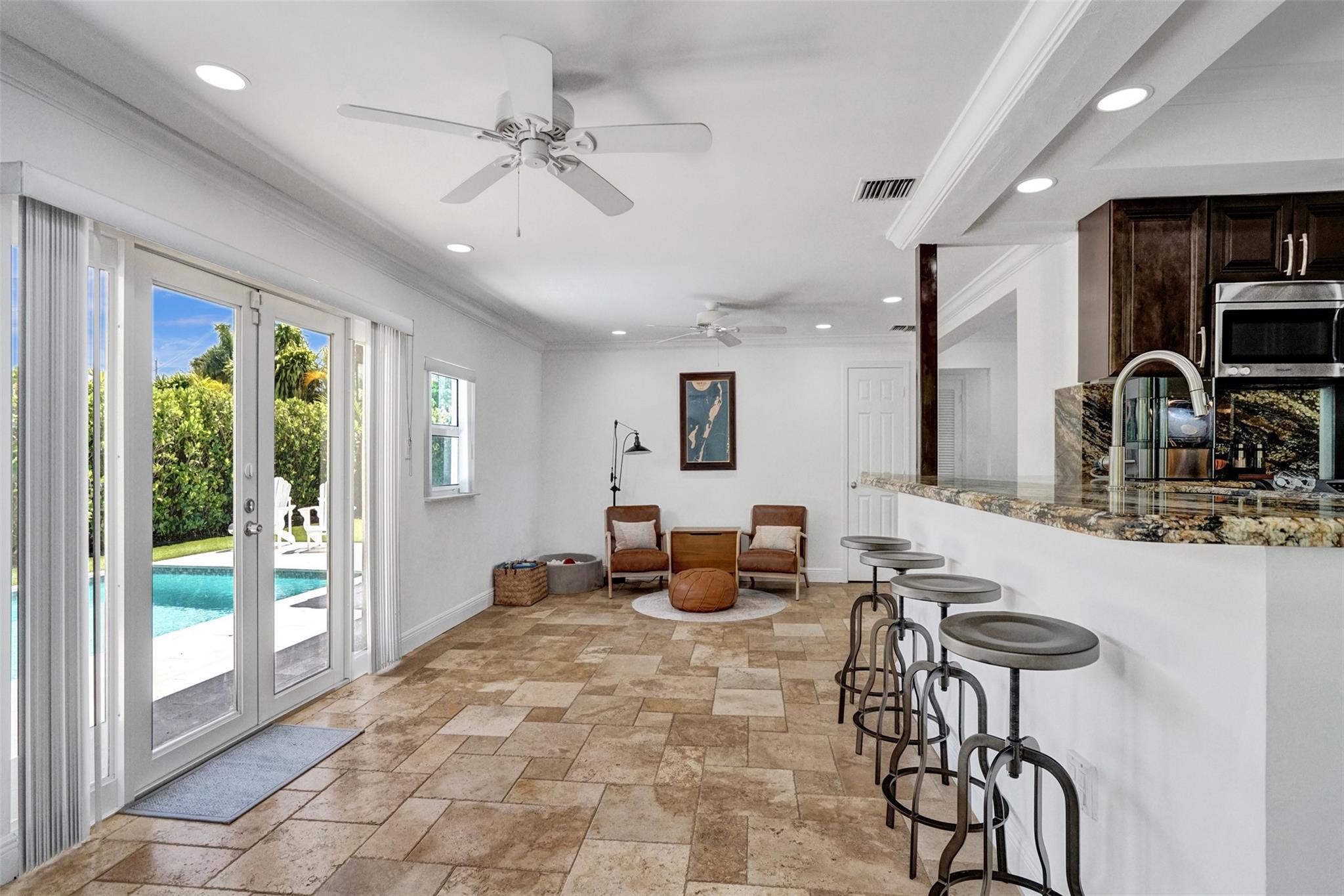 2185 NE 61st Ct Fort Lauderdale, FL 33308