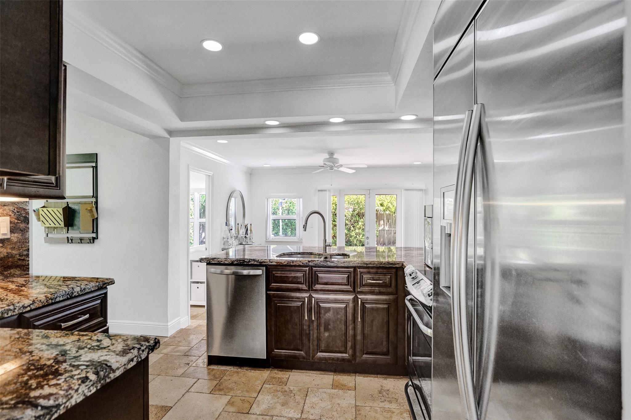 2185 NE 61st Ct Fort Lauderdale, FL 33308