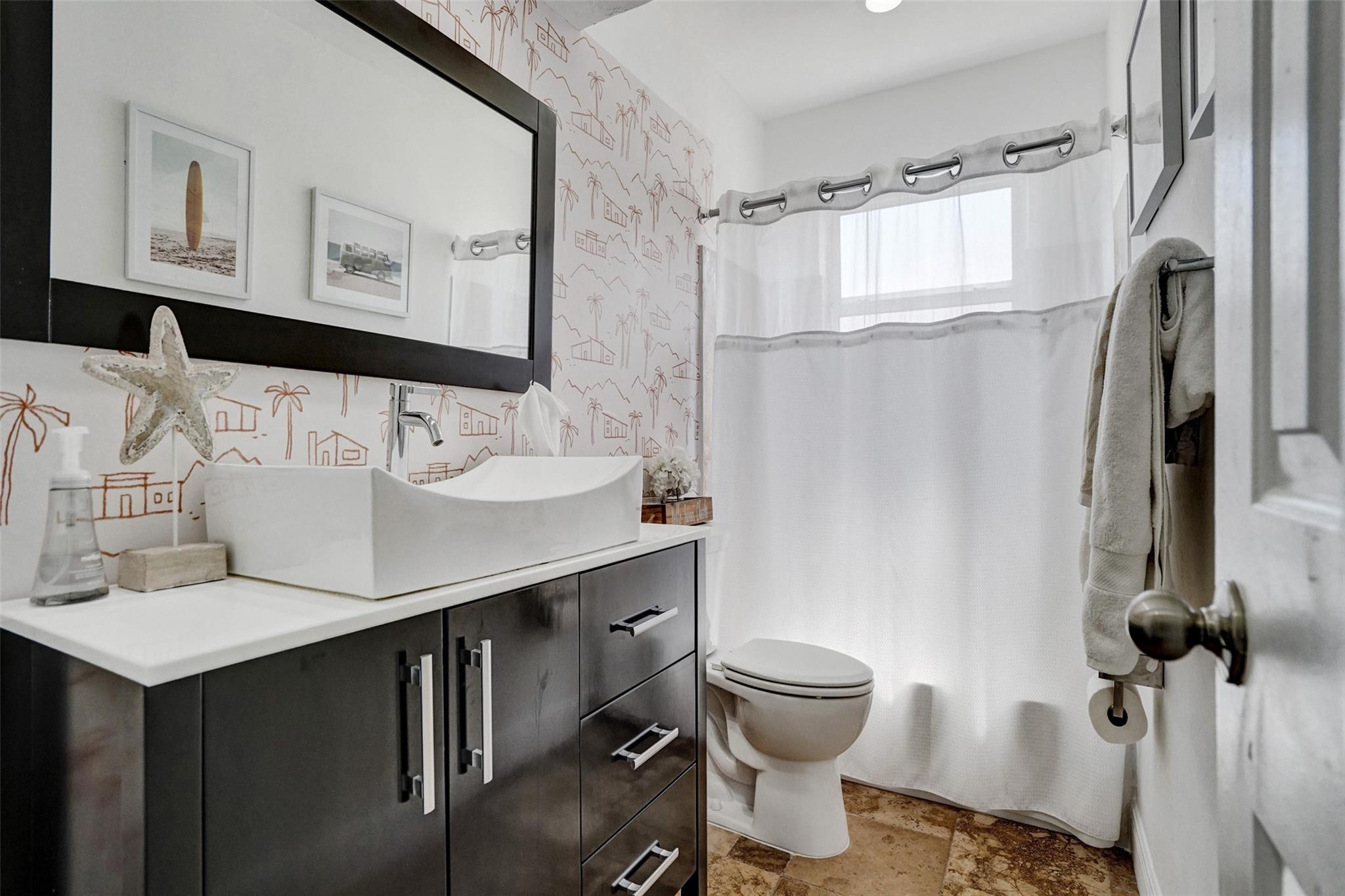 2185 NE 61st Ct Fort Lauderdale, FL 33308