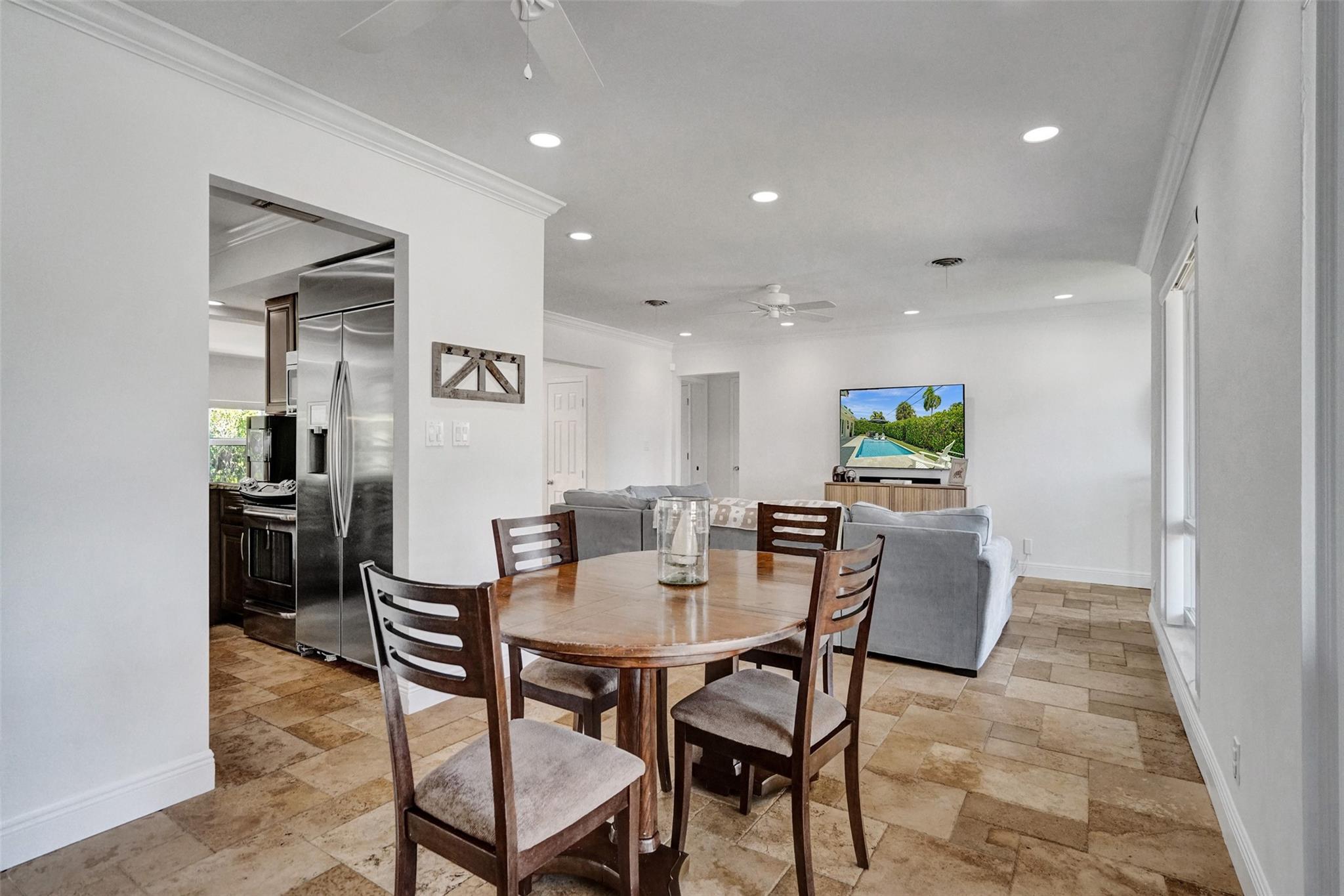 2185 NE 61st Ct Fort Lauderdale, FL 33308