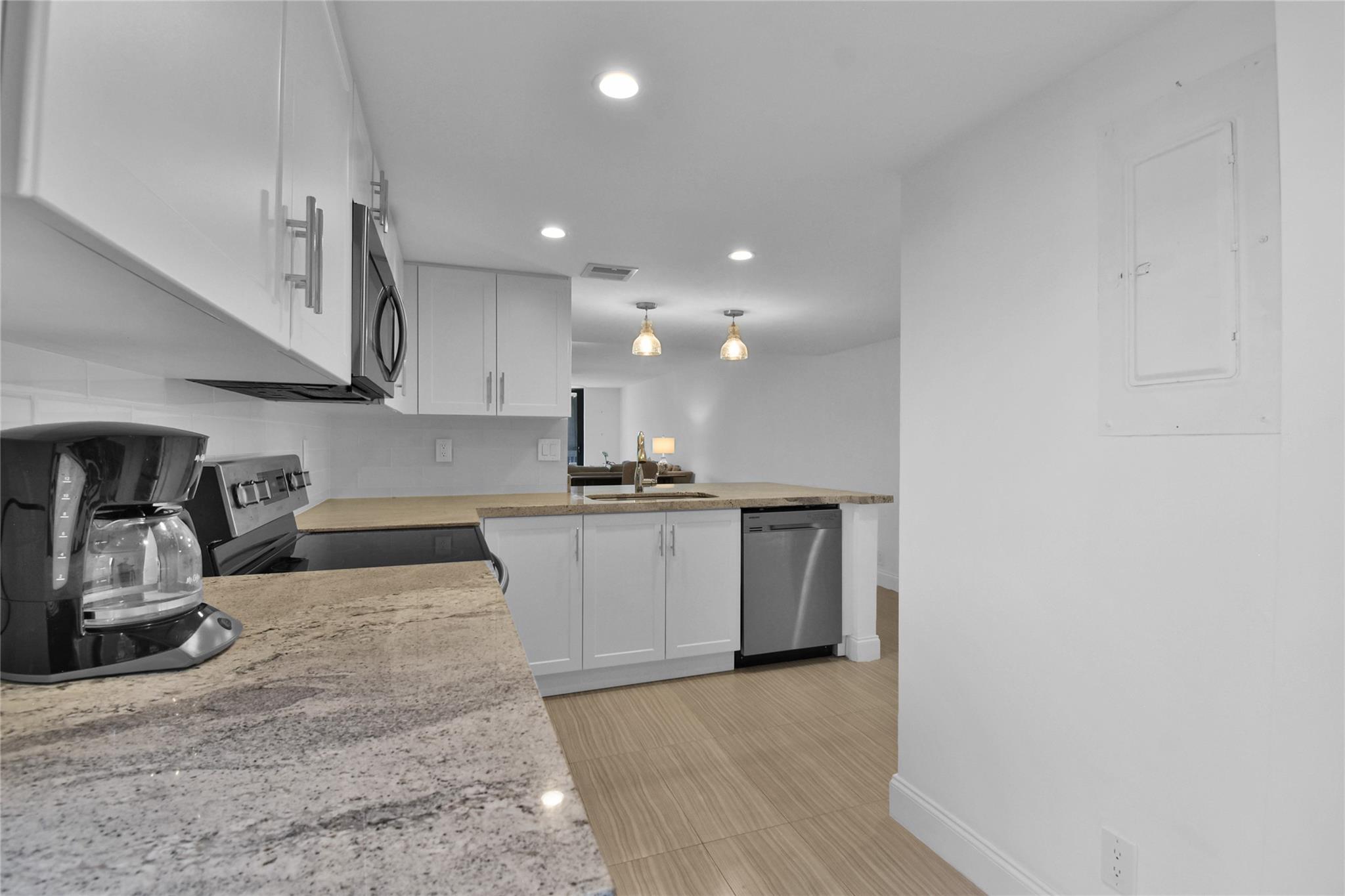 4201 N Ocean Dr #301 Hollywood, FL 33019