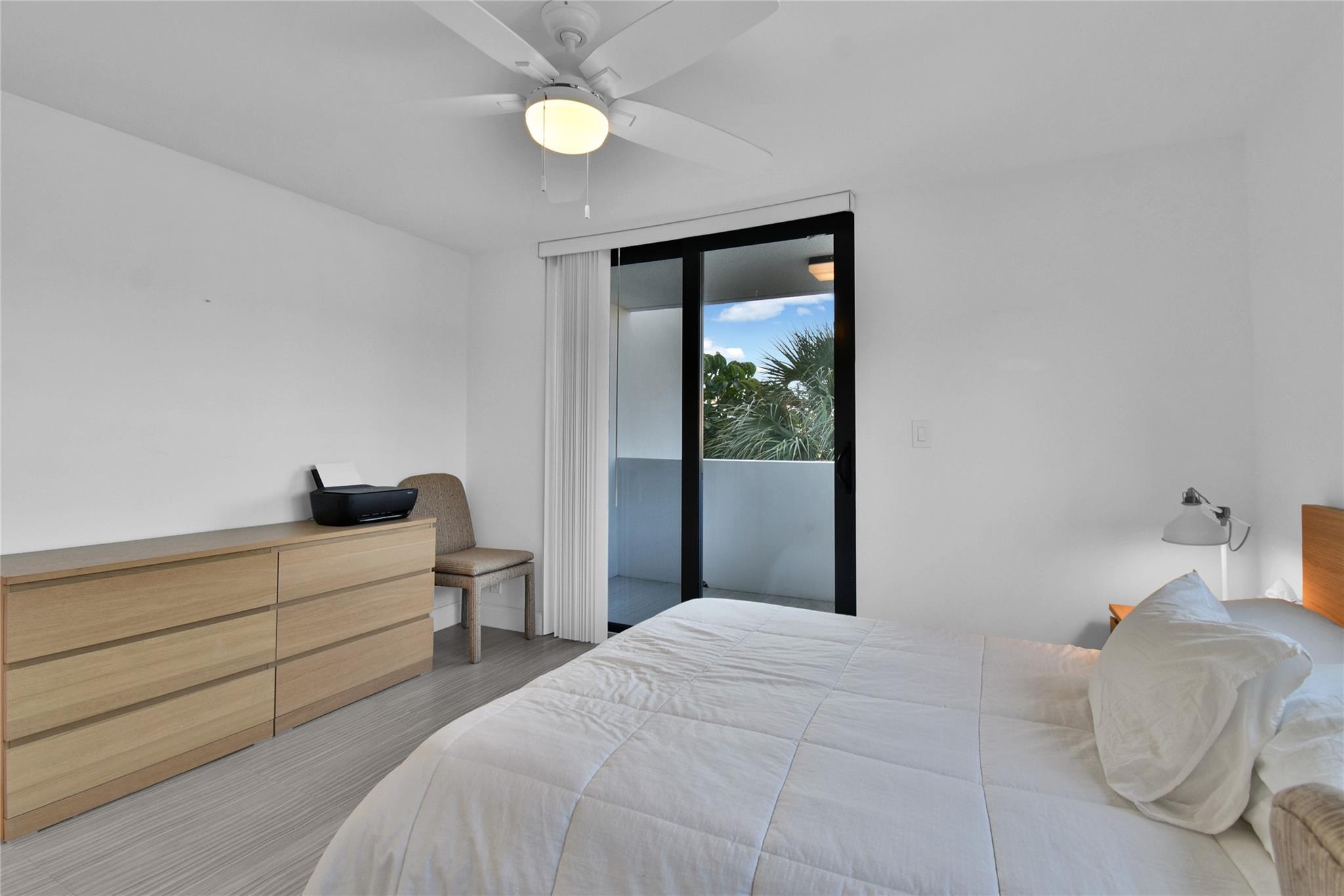 4201 N Ocean Dr #301 Hollywood, FL 33019