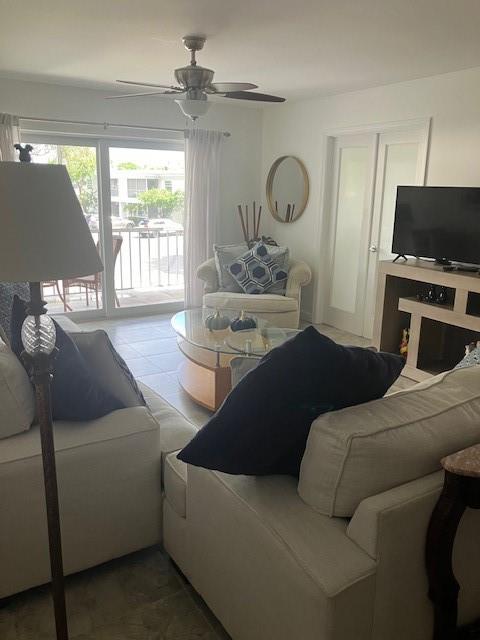 6329 Bay Clb Dr #3