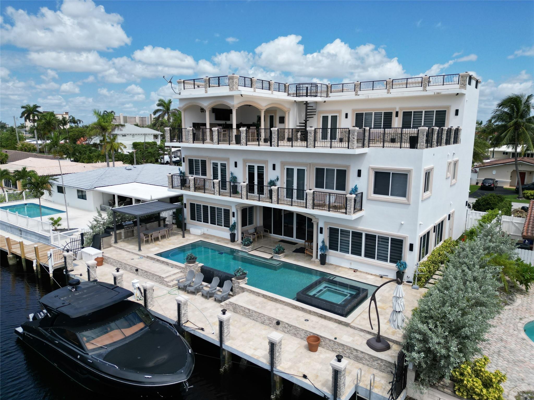 2616 SE 10th Ct Pompano Beach, FL 33062