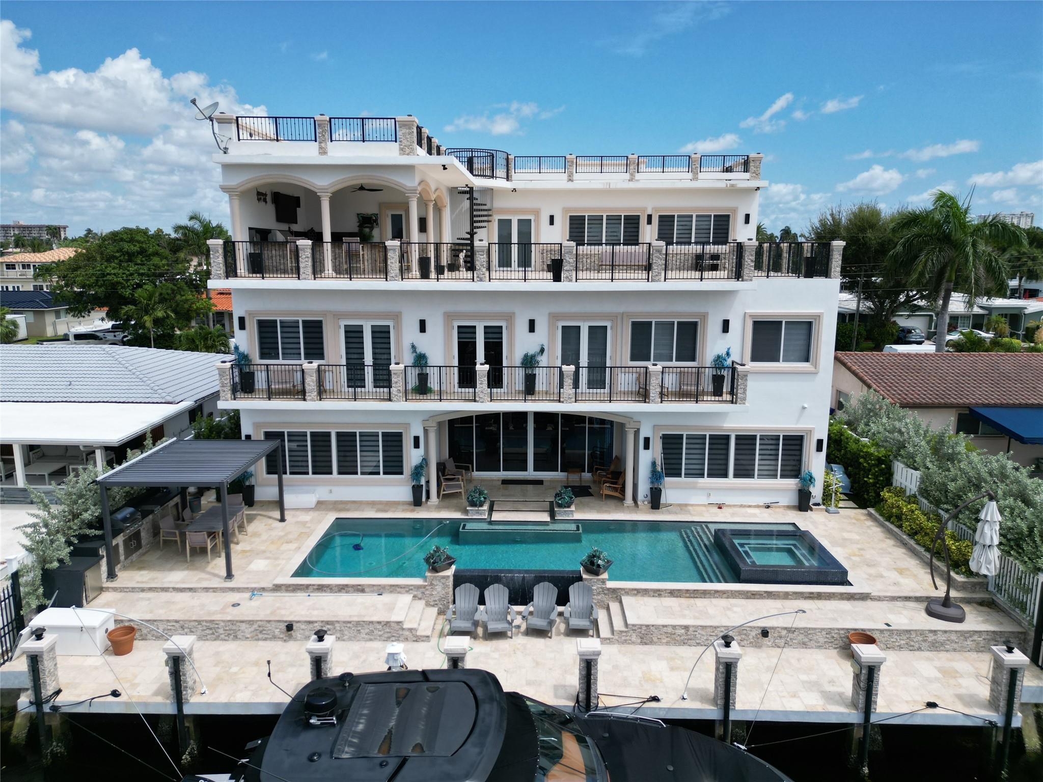 2616 SE 10th Ct Pompano Beach, FL 33062