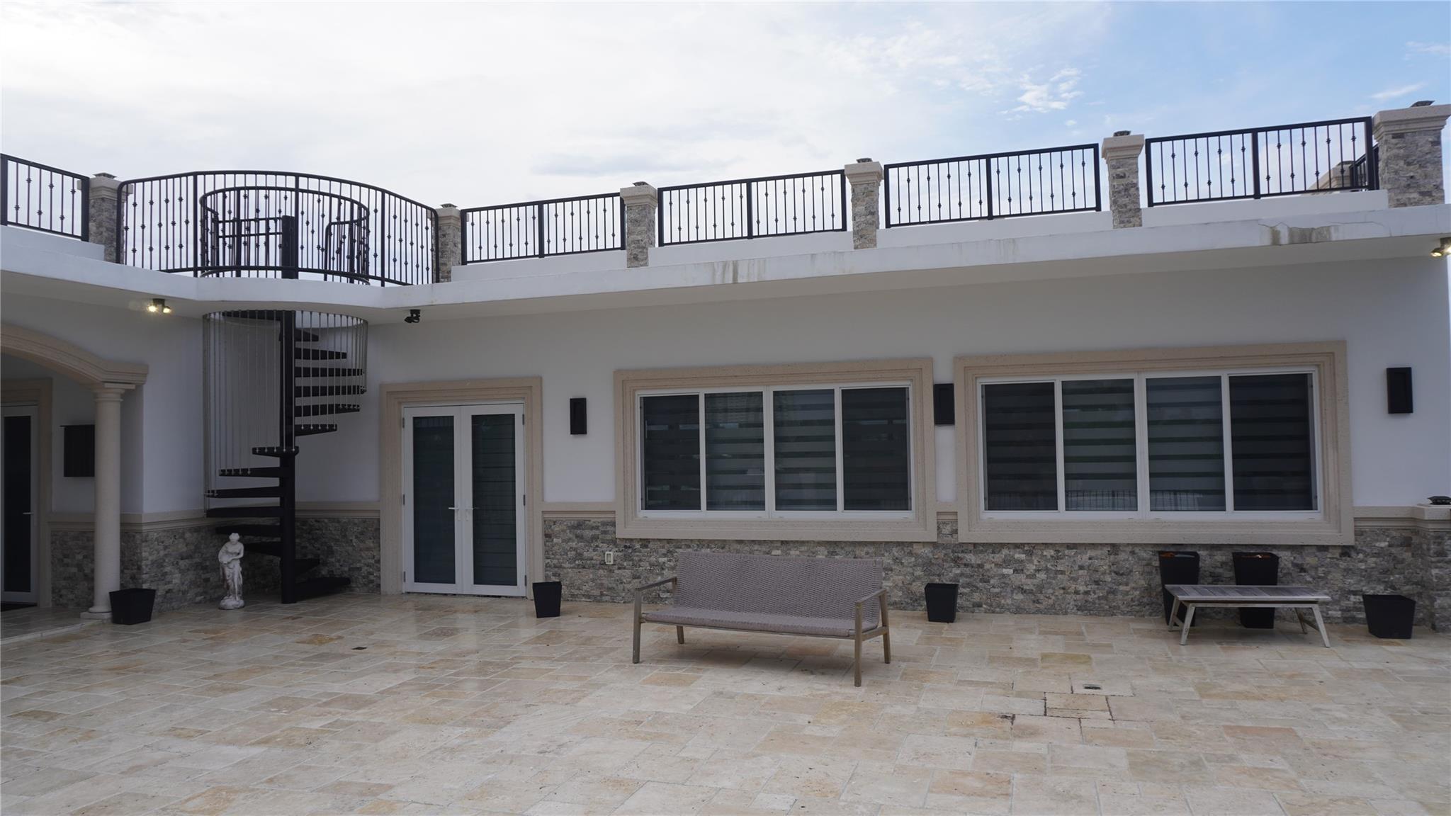 2616 SE 10th Ct Pompano Beach, FL 33062