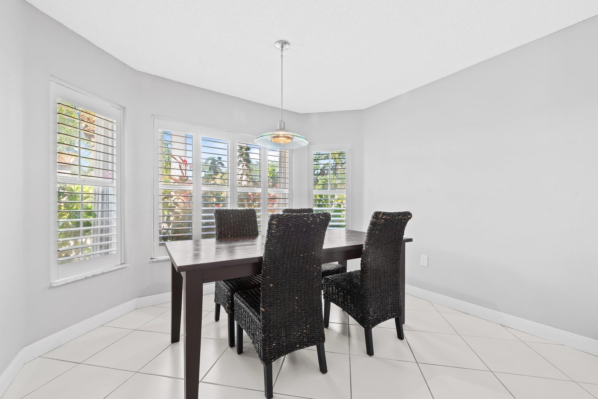 975 Weeping Willow Way Hollywood, FL 33019