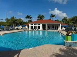 975 Weeping Willow Way Hollywood, FL 33019