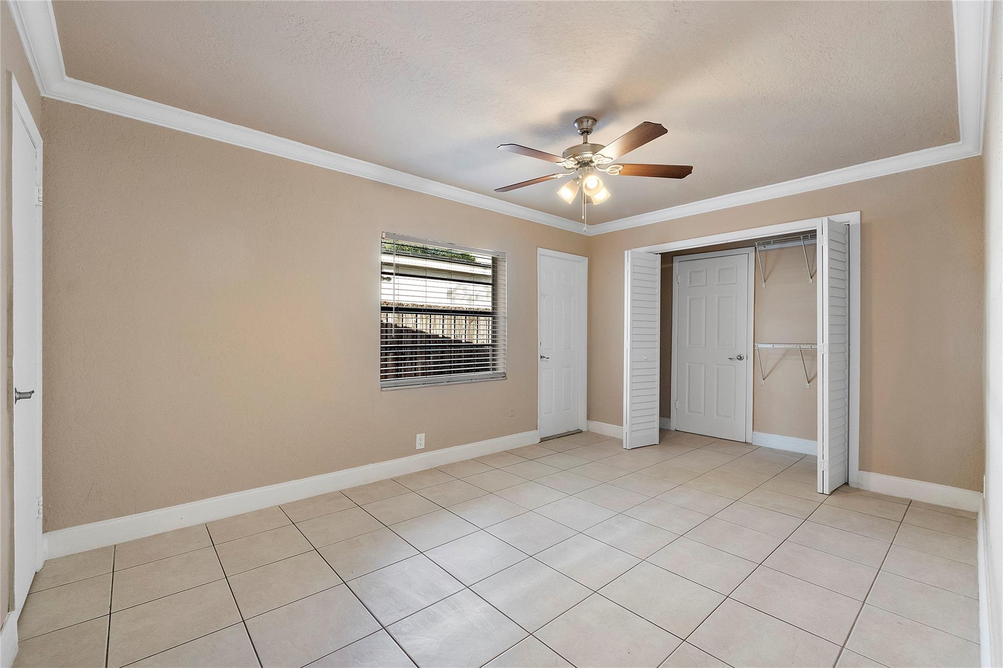 5249 NE 4th Ter Fort Lauderdale, FL 33334