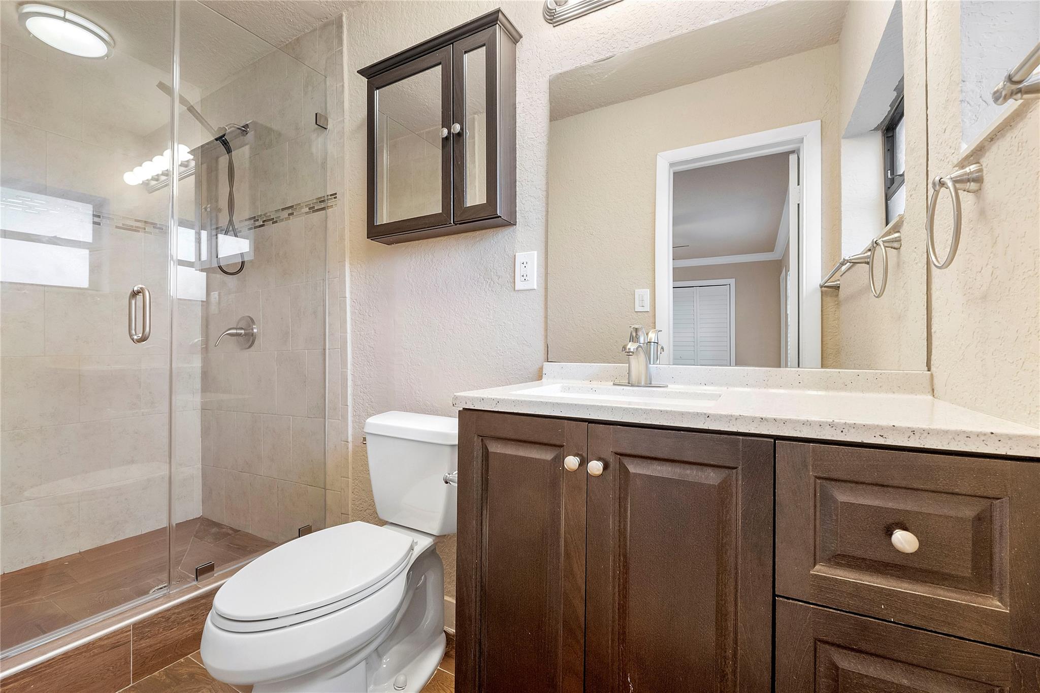 5249 NE 4th Ter Fort Lauderdale, FL 33334