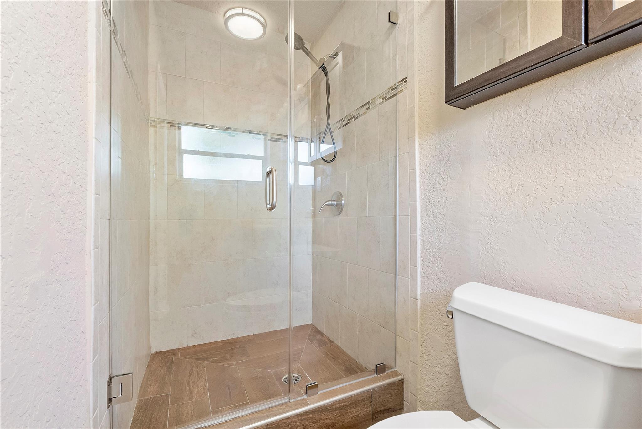 5249 NE 4th Ter Fort Lauderdale, FL 33334