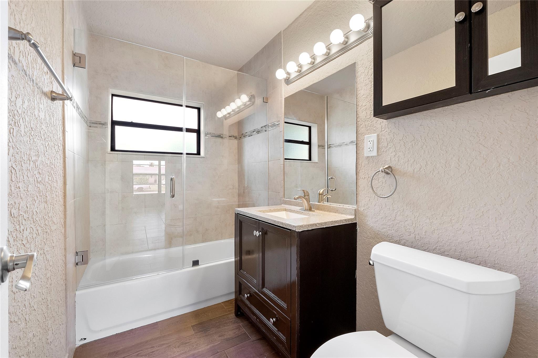 5249 NE 4th Ter Fort Lauderdale, FL 33334