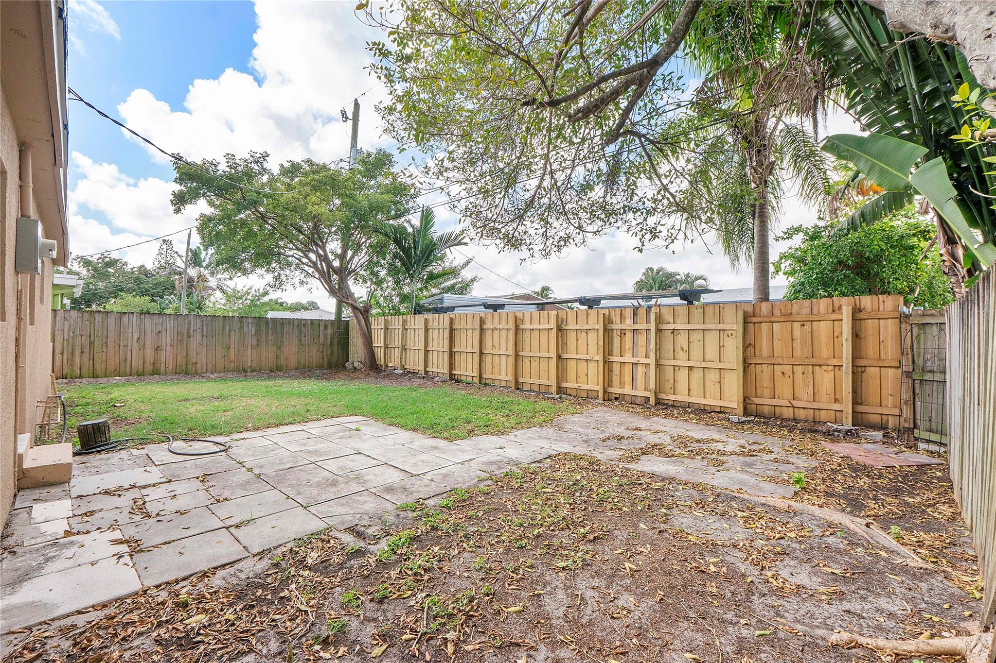 5249 NE 4th Ter Fort Lauderdale, FL 33334