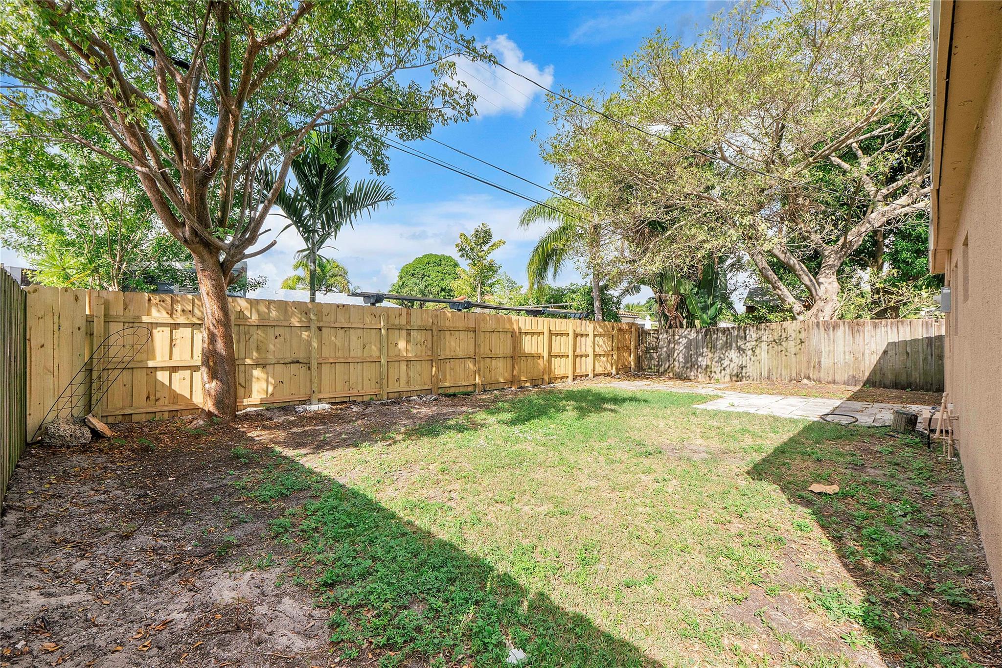 5249 NE 4th Ter Fort Lauderdale, FL 33334