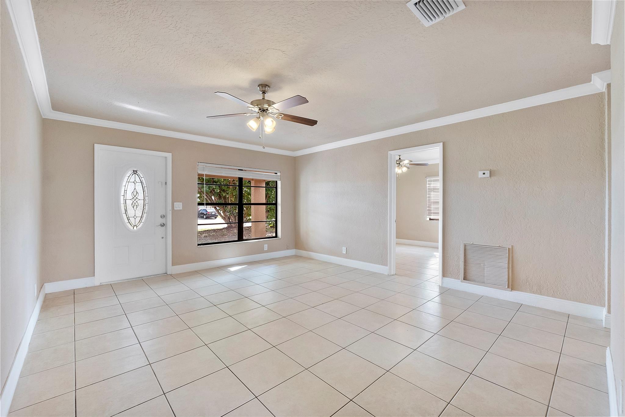 5249 NE 4th Ter Fort Lauderdale, FL 33334