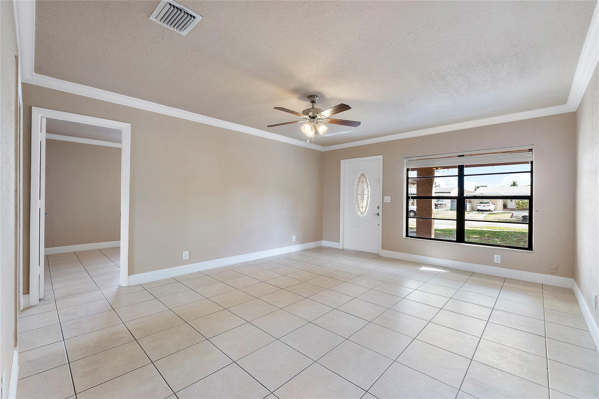 5249 NE 4th Ter Fort Lauderdale, FL 33334