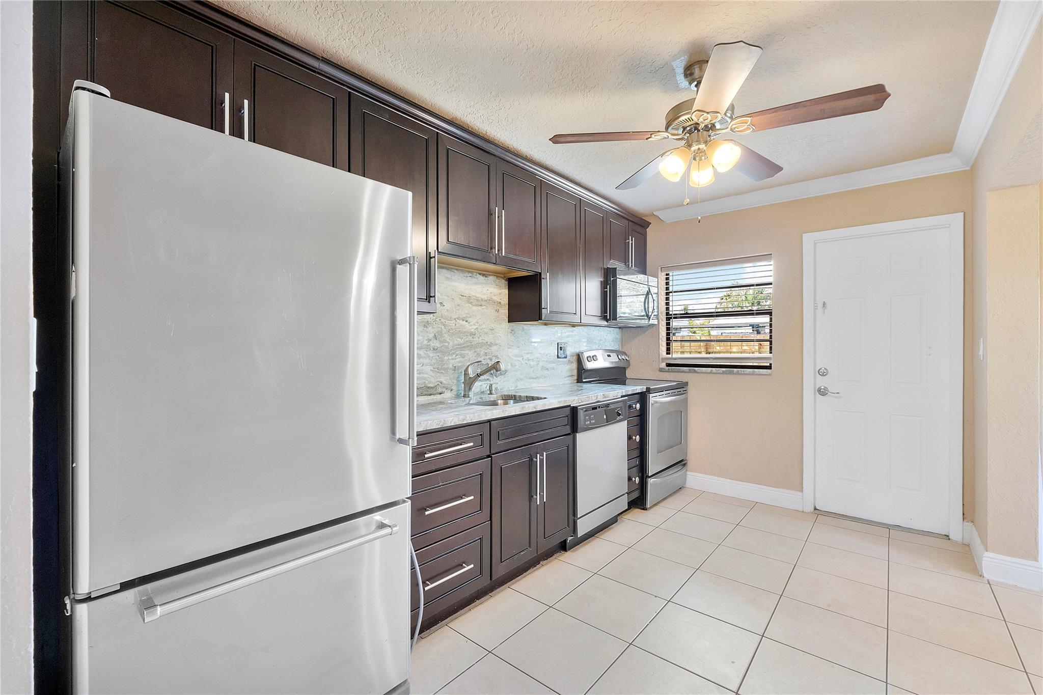 5249 NE 4th Ter Fort Lauderdale, FL 33334