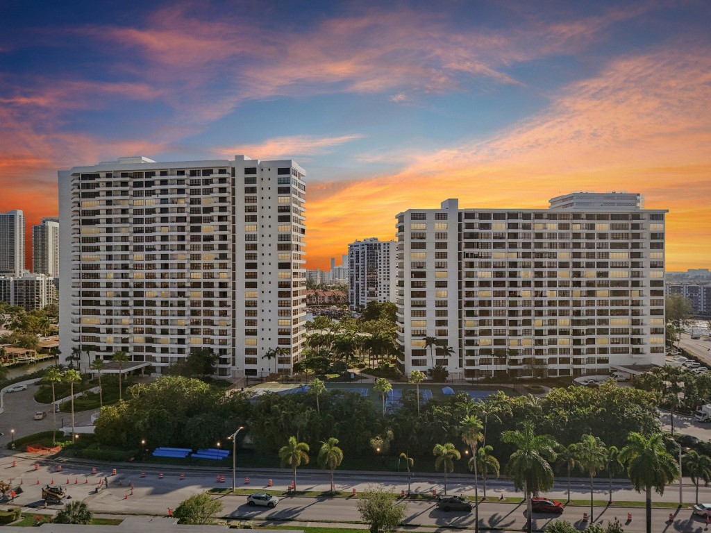 600 Three Iss Blvd #1106 Hallandale Beach, FL 33009