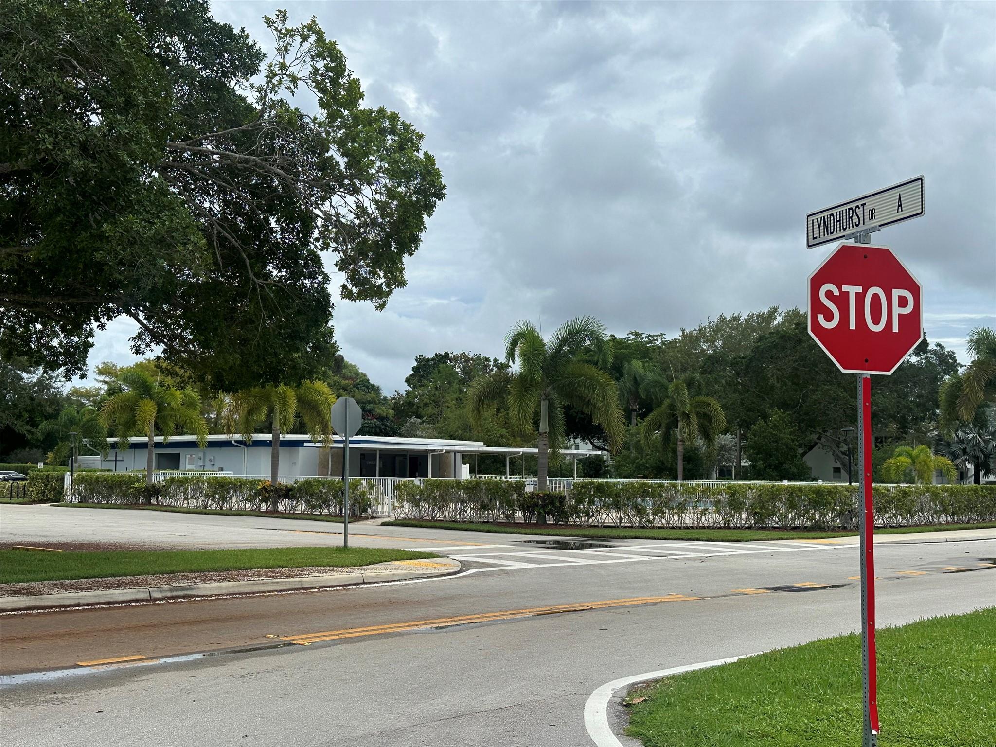 13 Lyndhurst A #13 Deerfield Beach, FL 33442