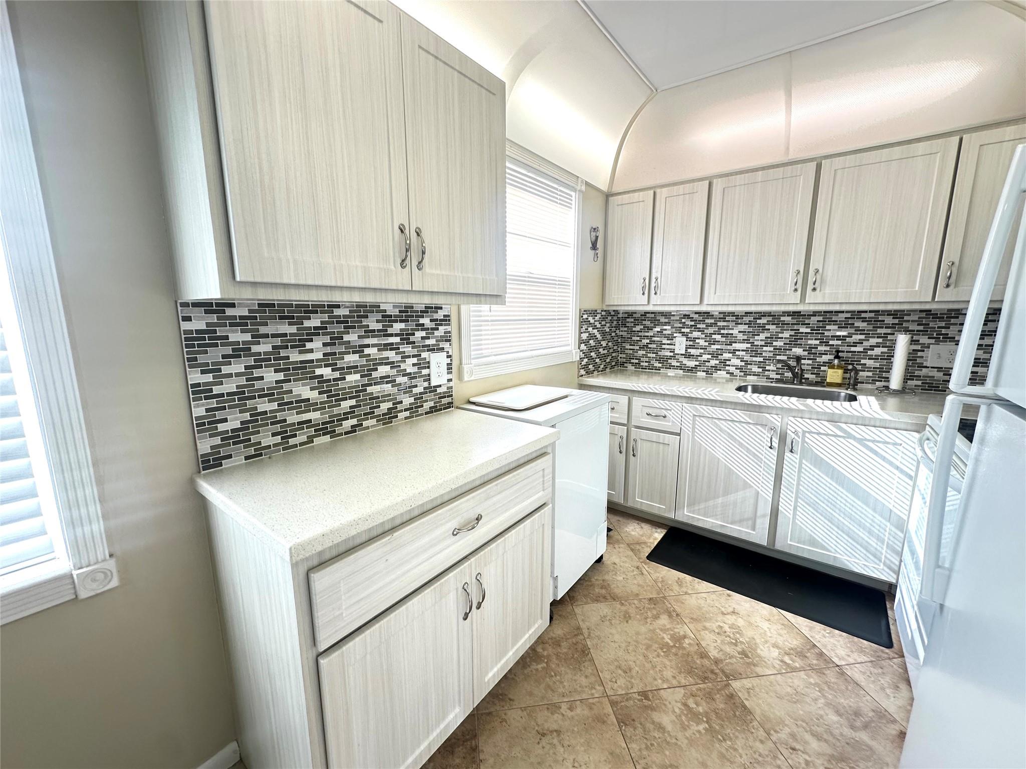 13 Lyndhurst A #13 Deerfield Beach, FL 33442