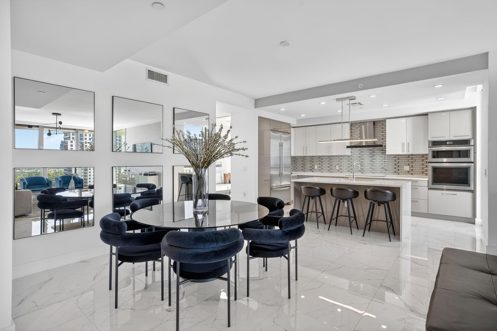 100 E Las Olas #3004 Fort Lauderdale, FL 33301