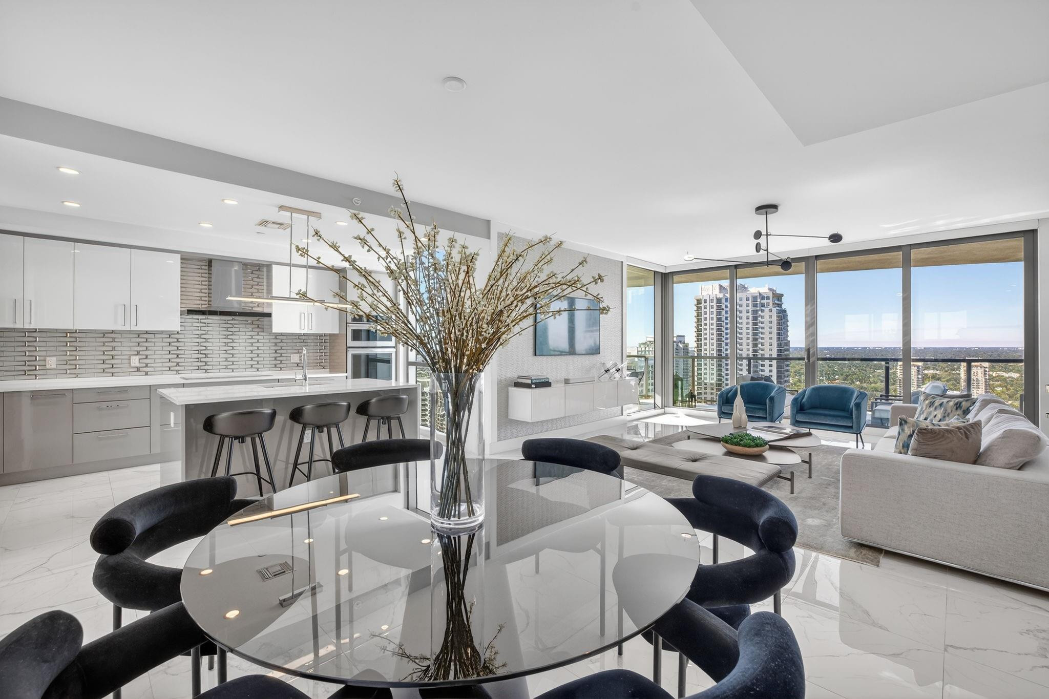 100 E Las Olas #3004 Fort Lauderdale, FL 33301