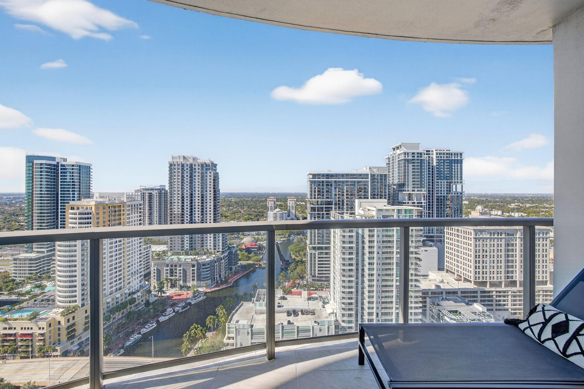 100 E Las Olas #3004 Fort Lauderdale, FL 33301