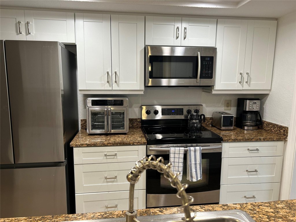 4431 NE 28th Lighthouse Point, FL 33064