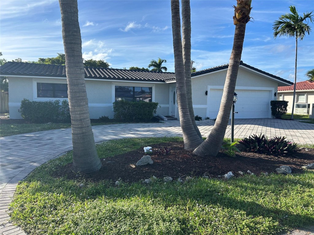 4431 NE 28th Lighthouse Point, FL 33064