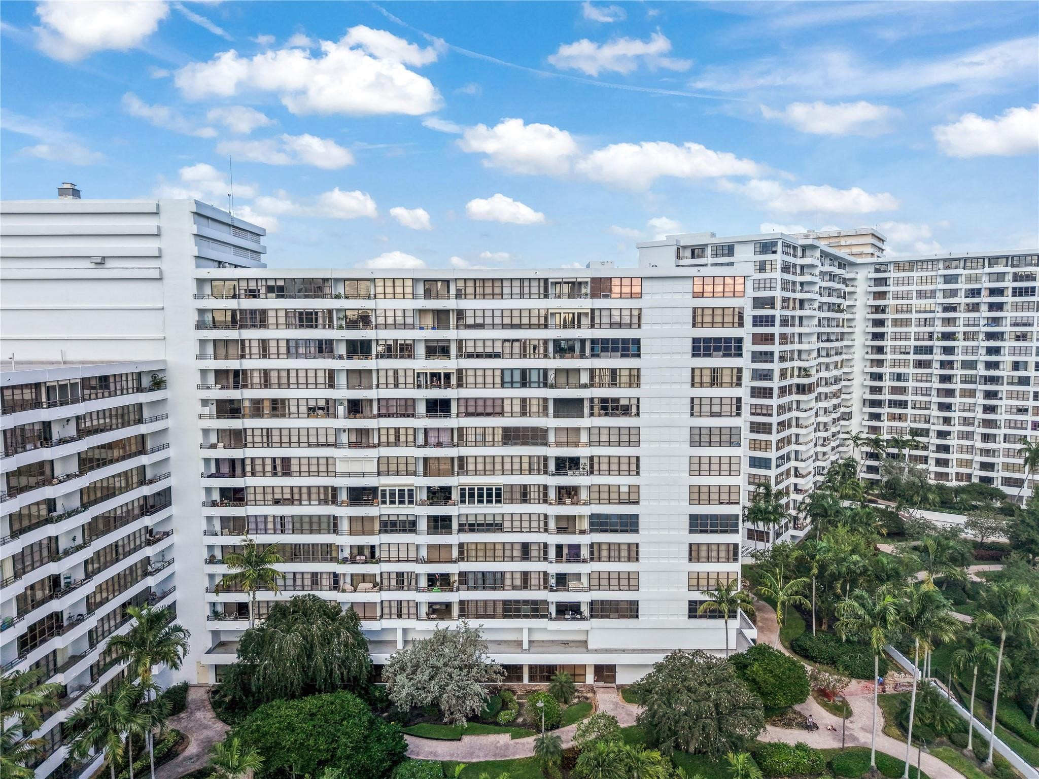 500 Three Iss #604 Hallandale Beach, FL 33009