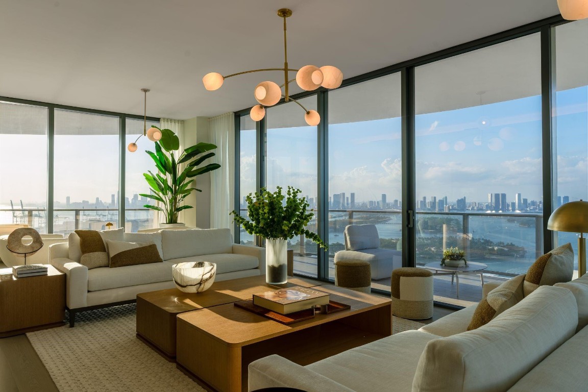 501 West #3903/3904 Miami Beach, FL 33139