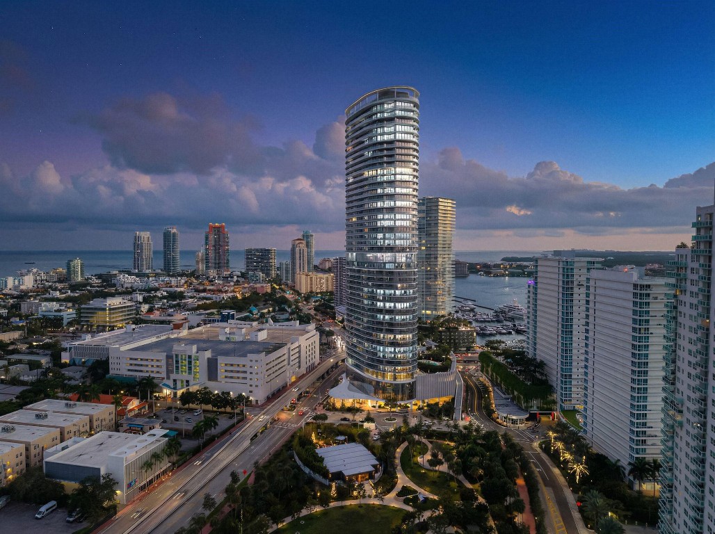 501 West #3903/3904 Miami Beach, FL 33139