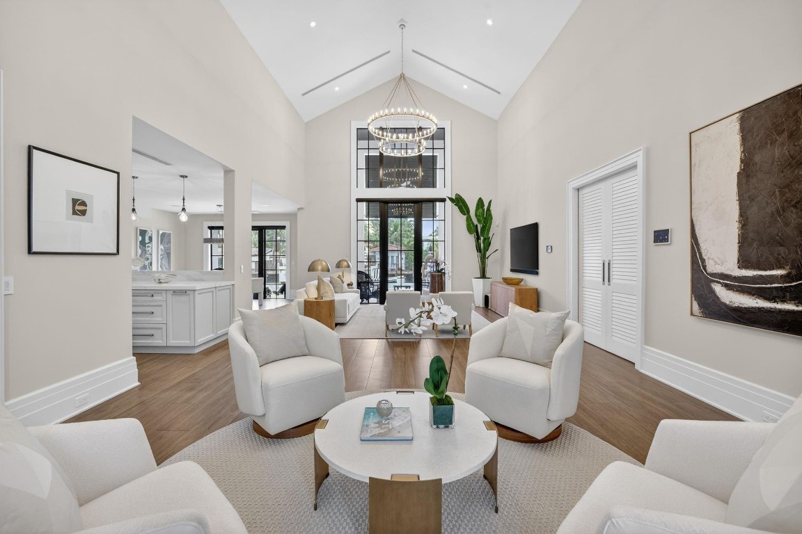 400 Mola Fort Lauderdale, FL 33301