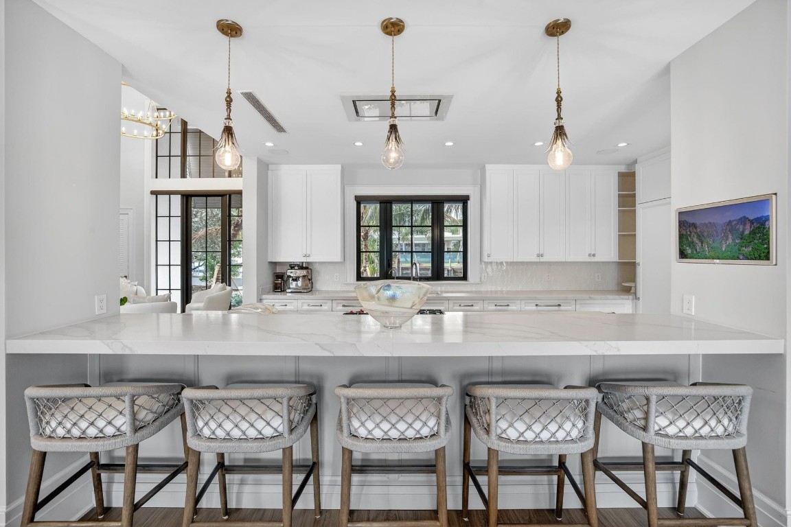 400 Mola Fort Lauderdale, FL 33301