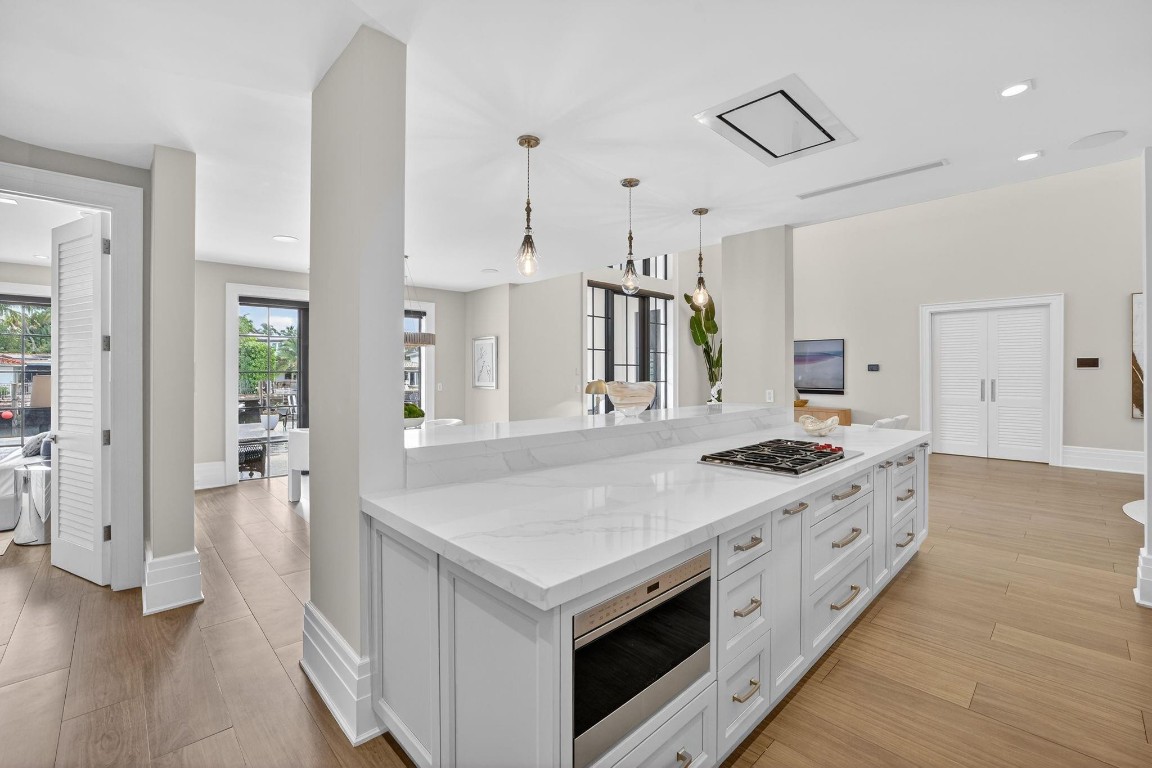 400 Mola Fort Lauderdale, FL 33301