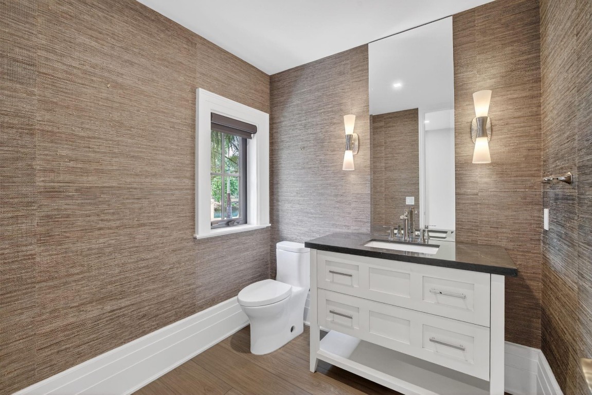 400 Mola Fort Lauderdale, FL 33301