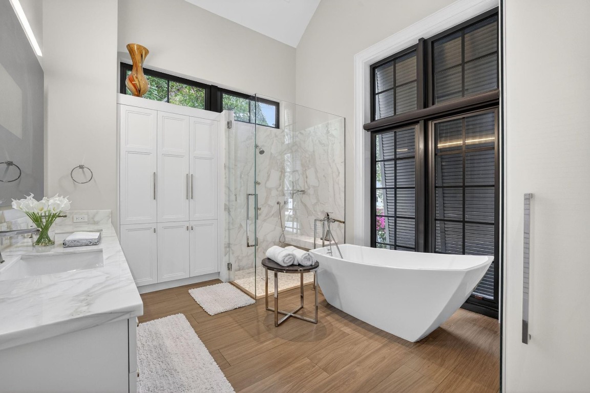 400 Mola Fort Lauderdale, FL 33301