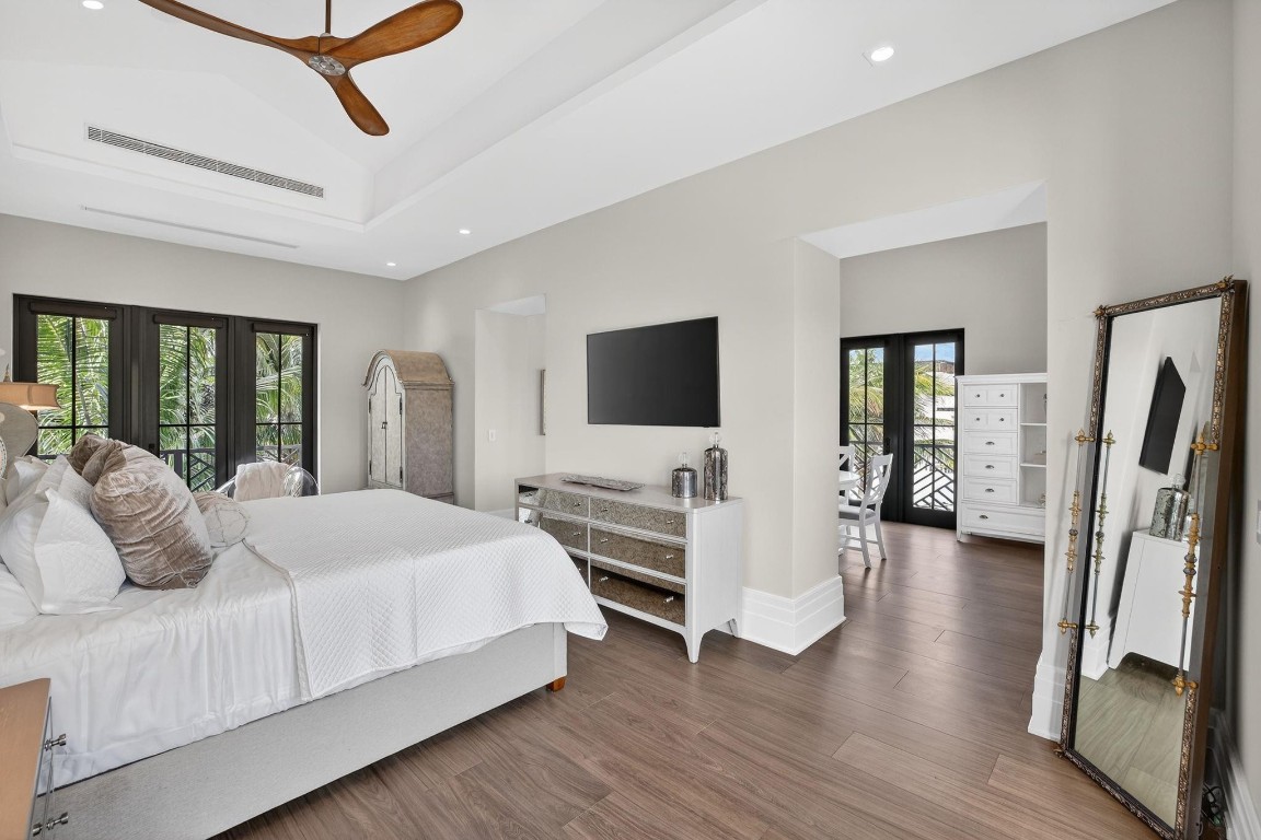 400 Mola Fort Lauderdale, FL 33301