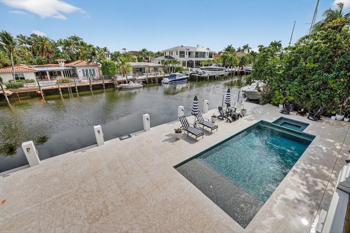 400 Mola Fort Lauderdale, FL 33301