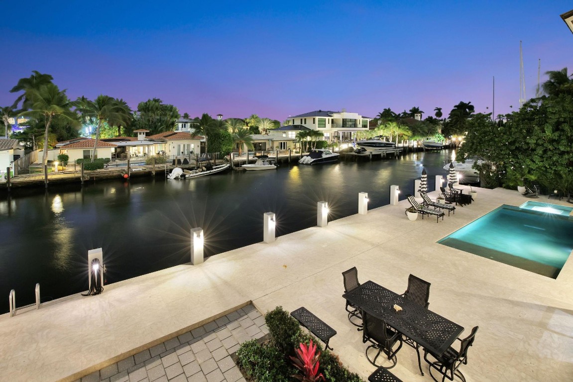 400 Mola Fort Lauderdale, FL 33301